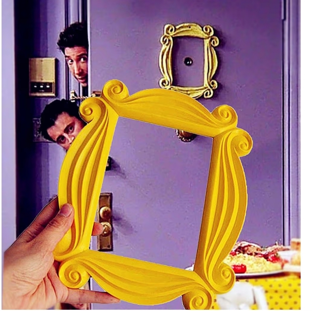 Friends TV Show Monica Door Peephole Yellow Frame New in Box
